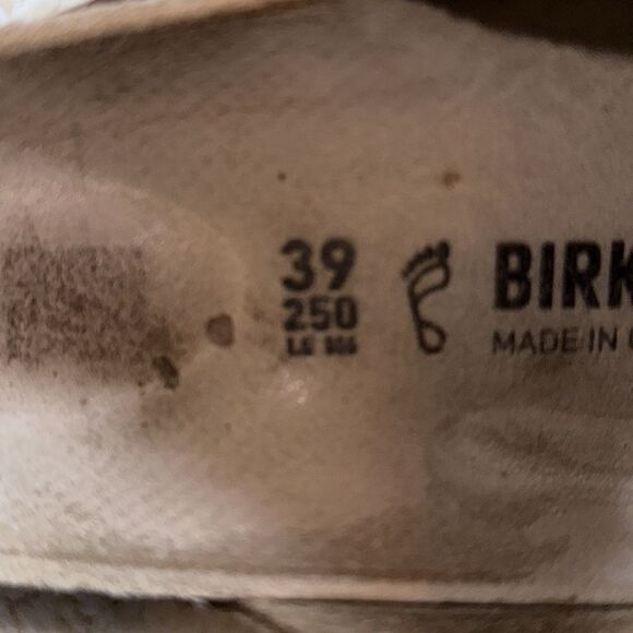 Birkenstock Silver Metallic Big Buckle Sandals! - Picture 5 of 11